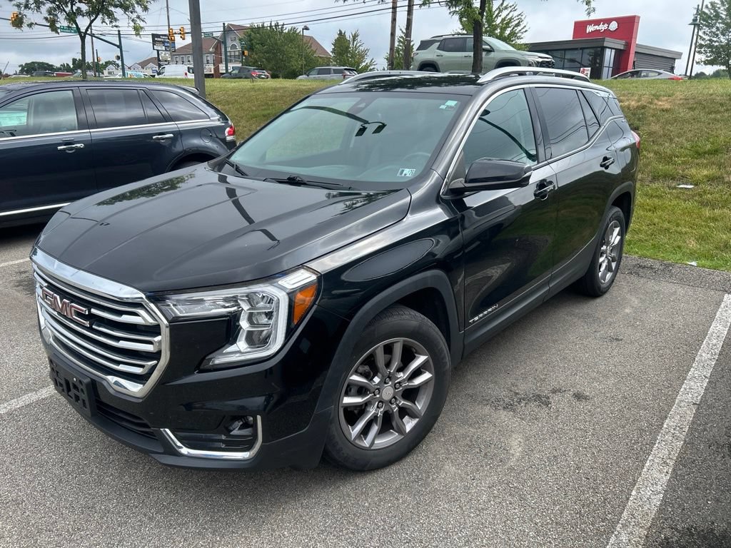 Used 2022 GMC Terrain SLT AWD/4WD image 3