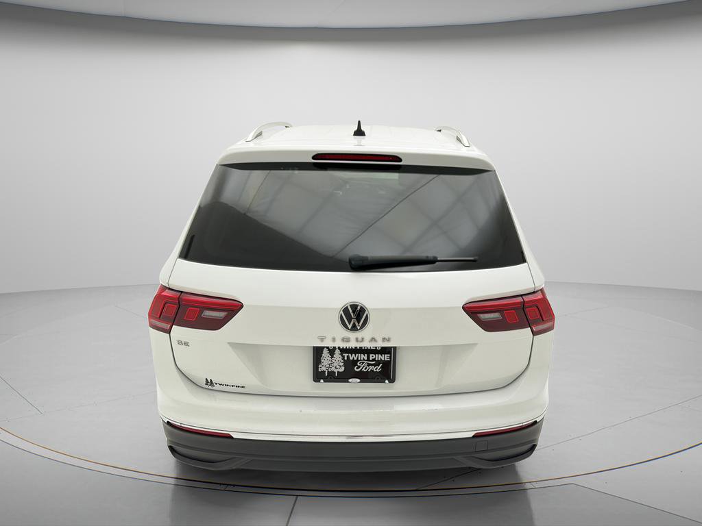 Used 2024 Volkswagen Tiguan SE FWD image 5