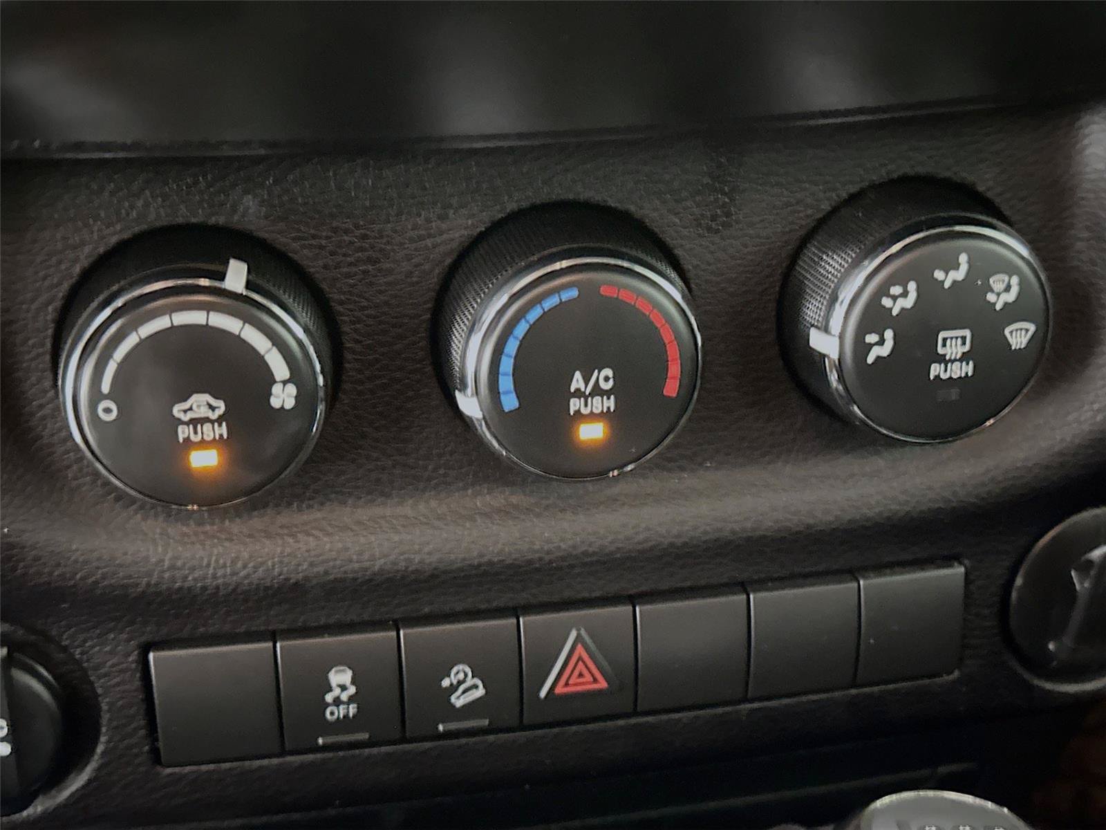Used 2017 Jeep Wrangler Unlimited Sport w/ Max Tow Package AWD/4WD image 8