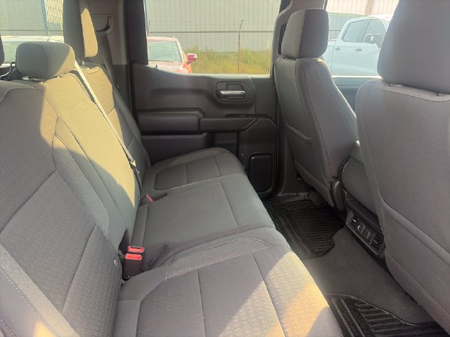 Used 2022 Chevrolet Silverado 1500 LT AWD/4WD image 29