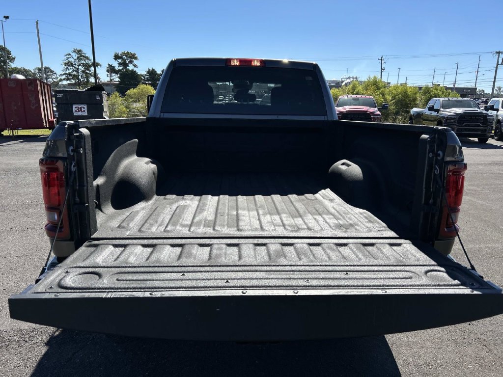 Used 2025 RAM 2500 Big Horn AWD/4WD image 19