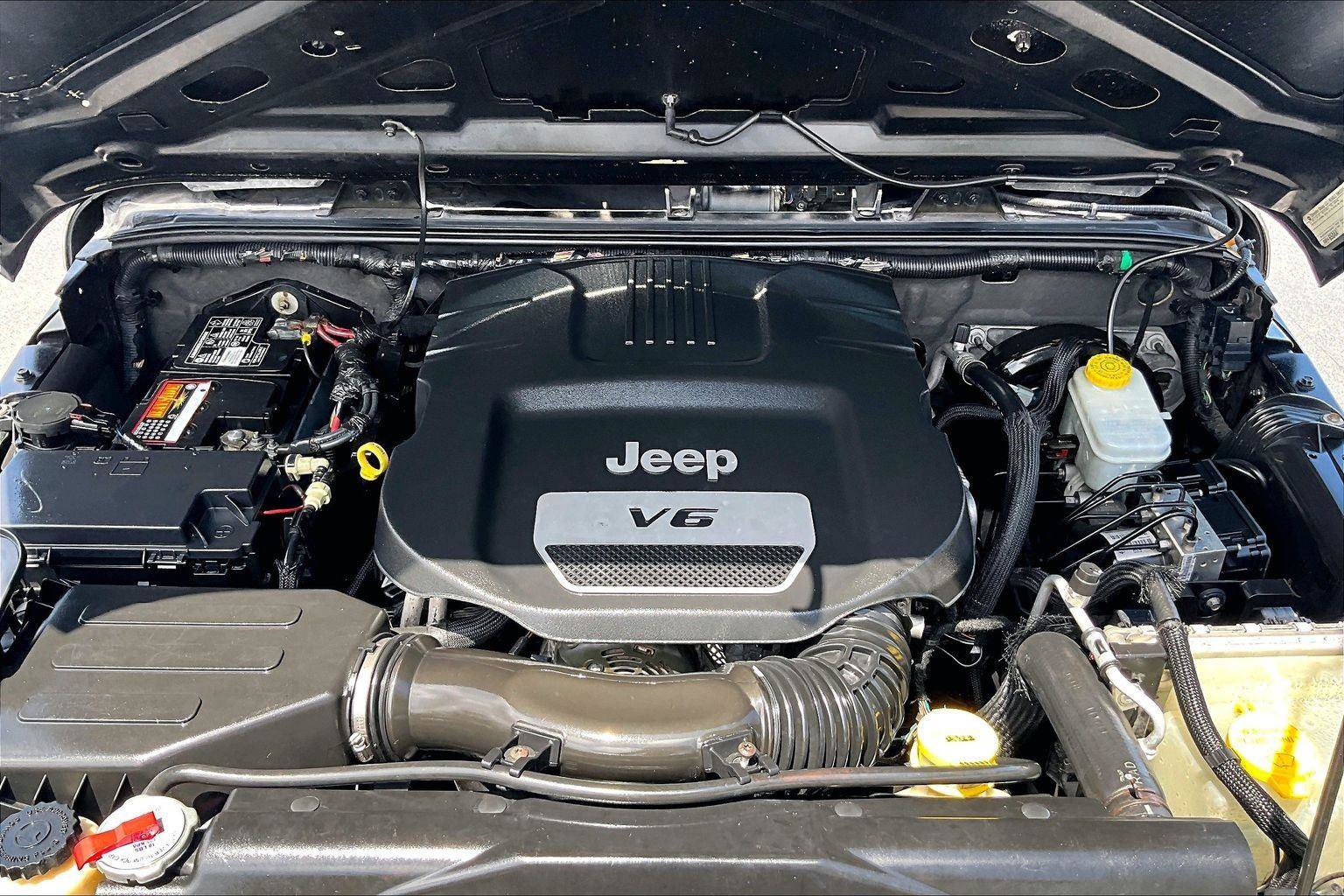 Used 2012 Jeep Wrangler Sport AWD/4WD image 31