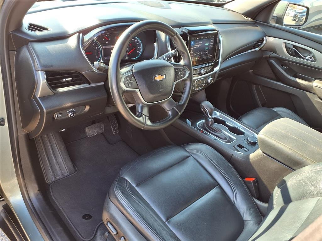 Used 2023 Chevrolet Traverse LT image 4