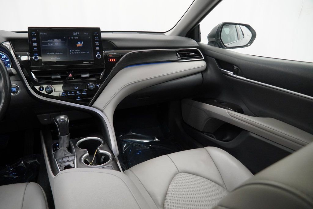 Used 2023 Toyota Camry XLE w/ Cold Weather Package image 26