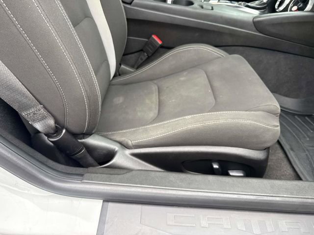 Used 2022 Chevrolet Camaro LT image 18