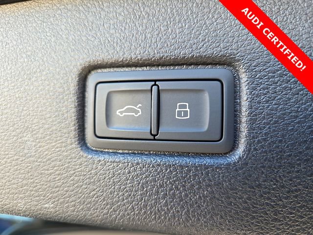Certified 2025 Audi Q7 2.0T Premium w/ Convenience Plus Package image 28
