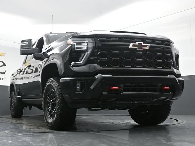 New 2026 Chevrolet Silverado 2500 ZR2 w/ LPO, Dark Essentials Package AWD/4WD image 3