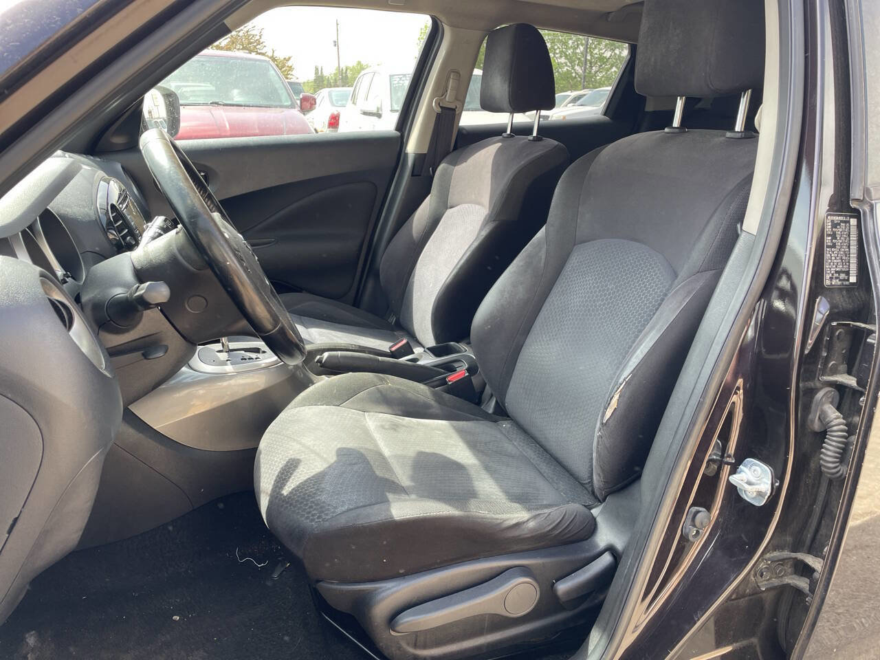 Used 2015 Nissan Juke SV image 10