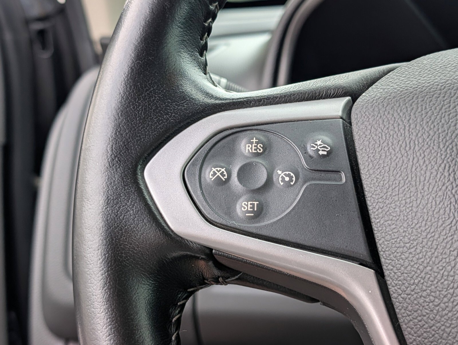Used 2021 Chevrolet Colorado LT w/ Safety Package AWD/4WD image 32