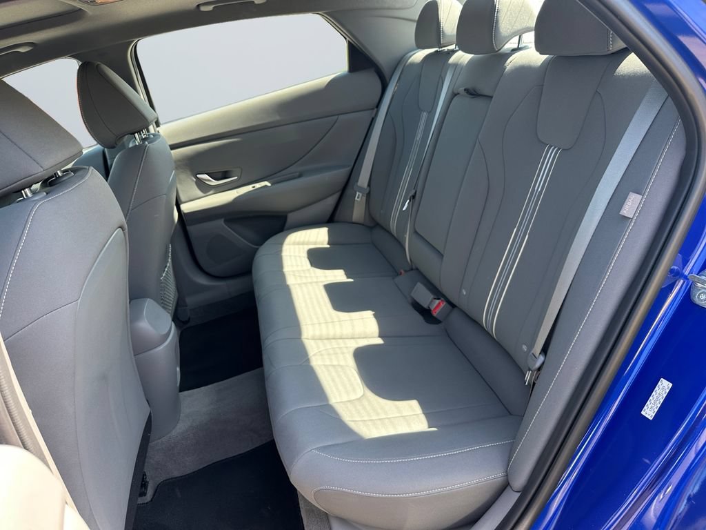 Used 2024 Hyundai Elantra SEL w/ Convenience Package FWD image 13