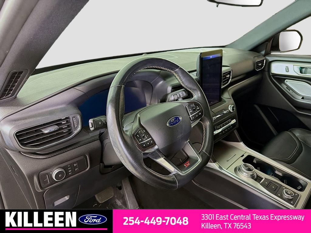 Used 2020 Ford Explorer ST w/ ST Street Pack image 10