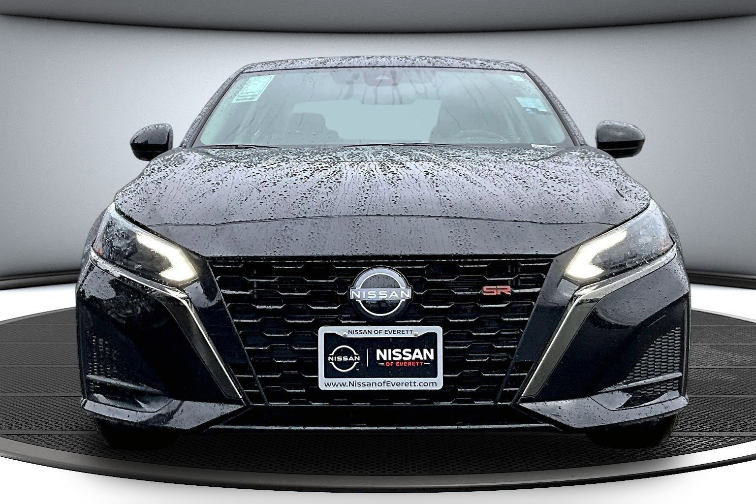 Used 2023 Nissan Altima 2.5 SR w/ SR Premium Package AWD/4WD image 2