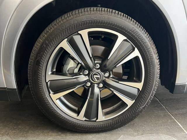Used 2025 Lexus UX 300h FWD w/ Accessory Package (Z2) image 9