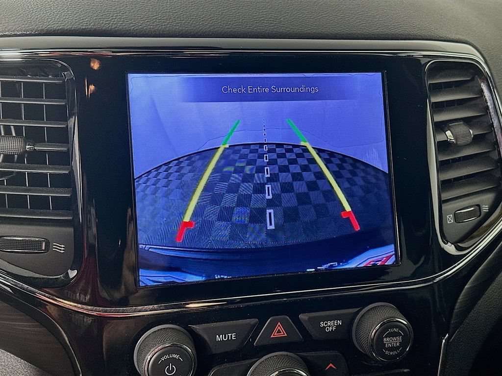Certified 2019 Jeep Grand Cherokee Altitude AWD/4WD image 20