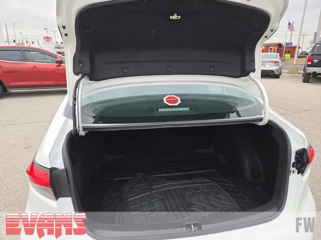 Used 2020 Toyota Corolla LE image 22
