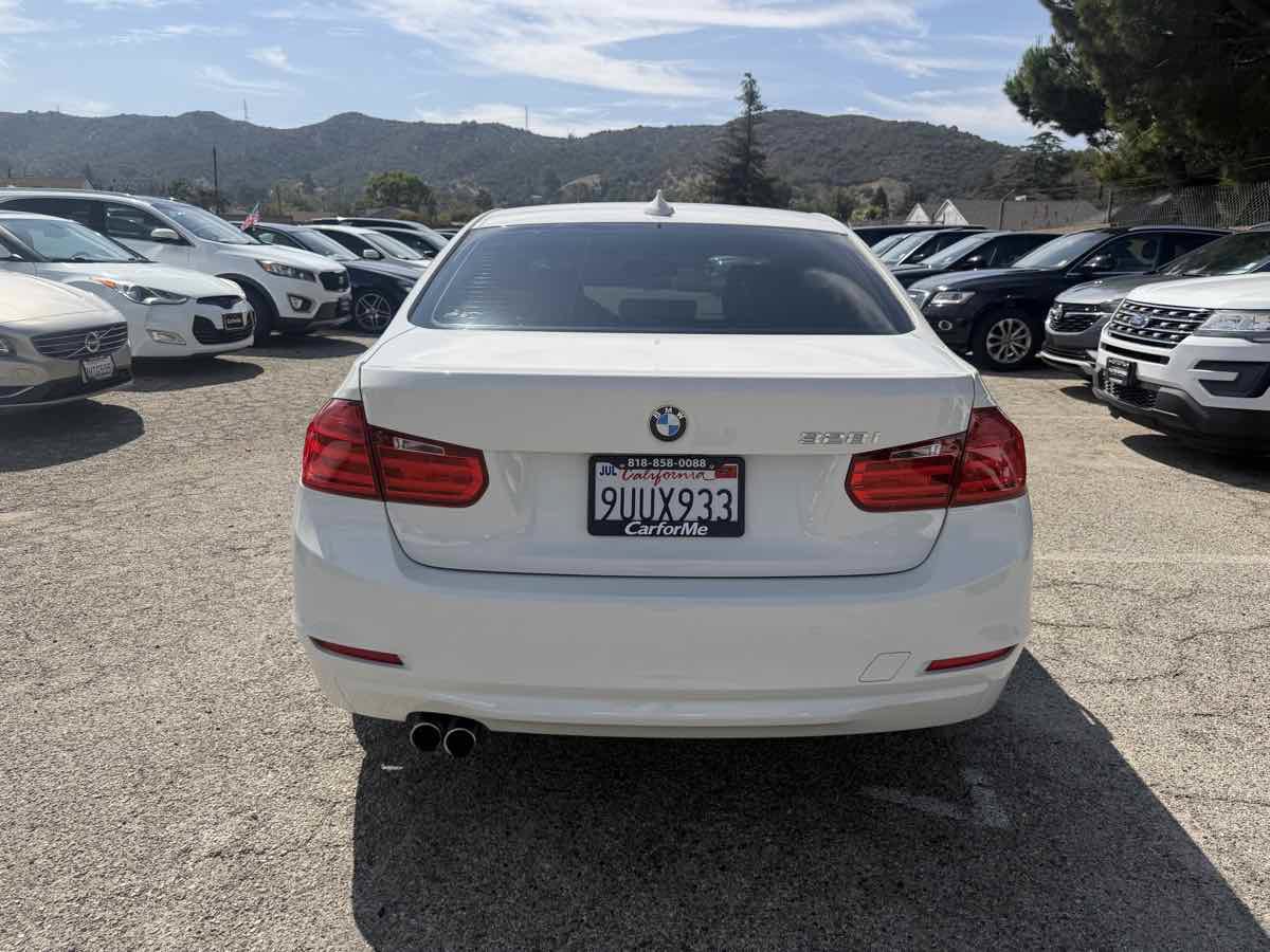 Used 2015 BMW 328i Sedan RWD image 4