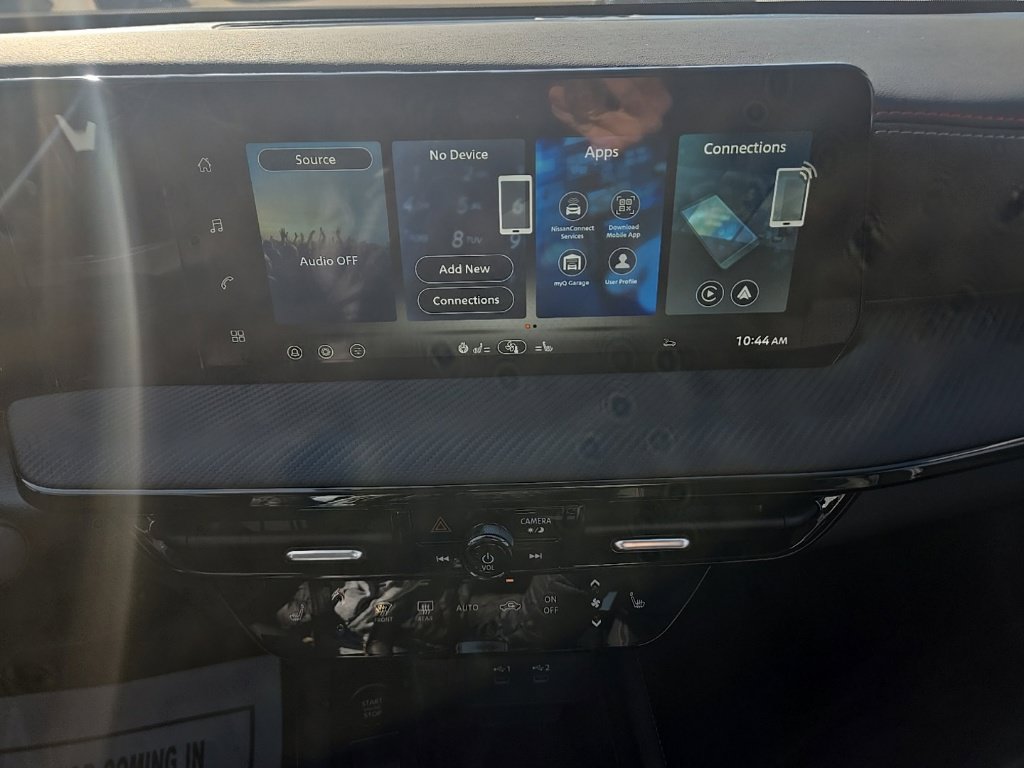 New 2026 Nissan Kicks SR w/ SR Premium Package AWD/4WD image 17