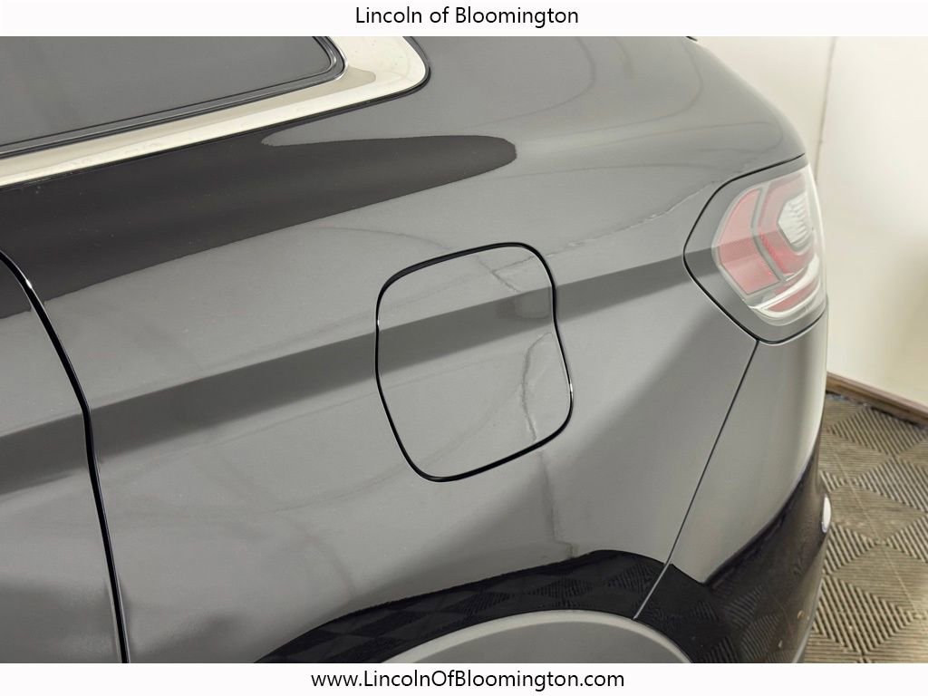 Used 2023 Lincoln Nautilus AWD w/ Premium Package image 14