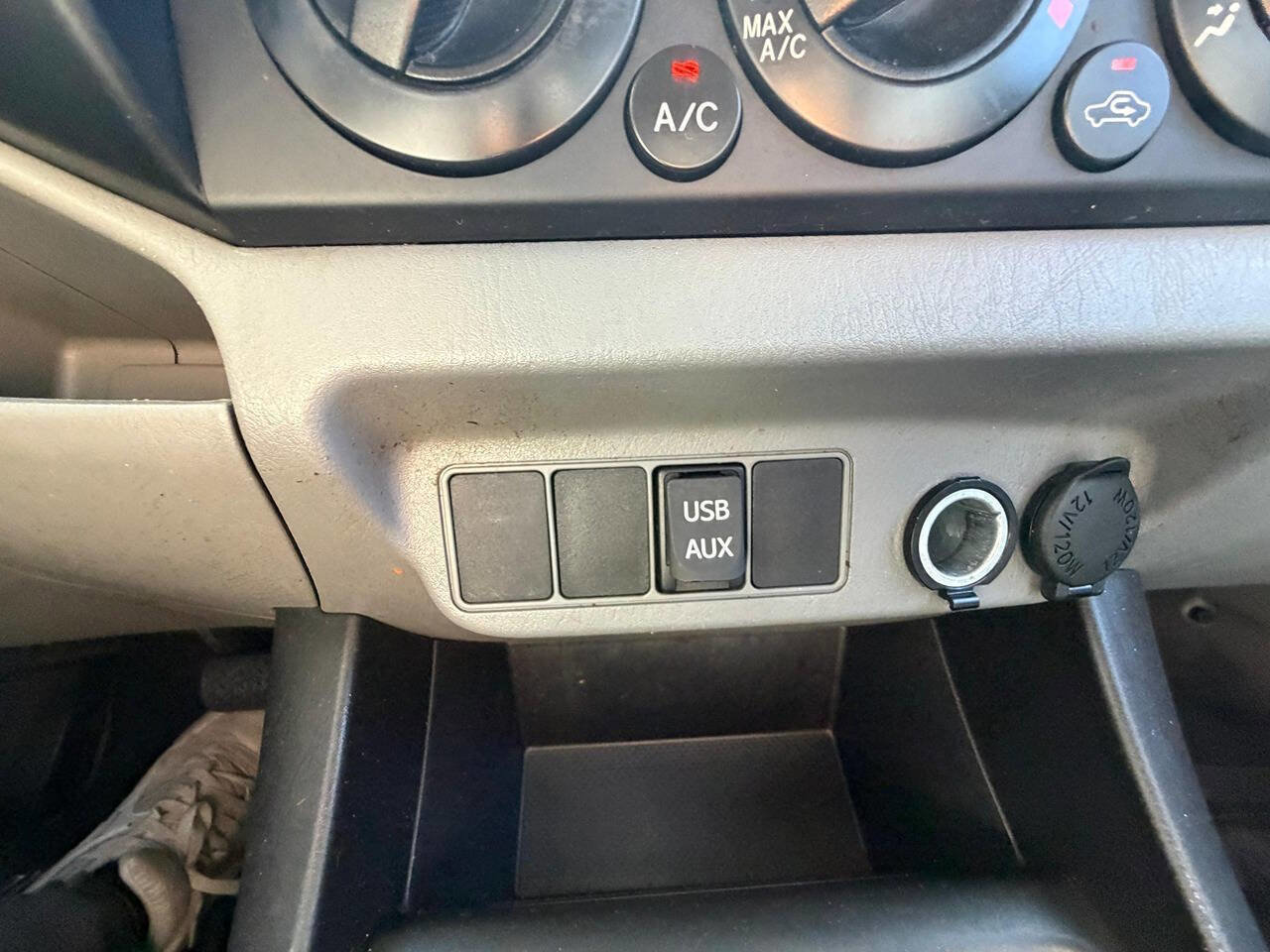 Used 2015 Toyota Tacoma PreRunner w/ Convenience Package image 13