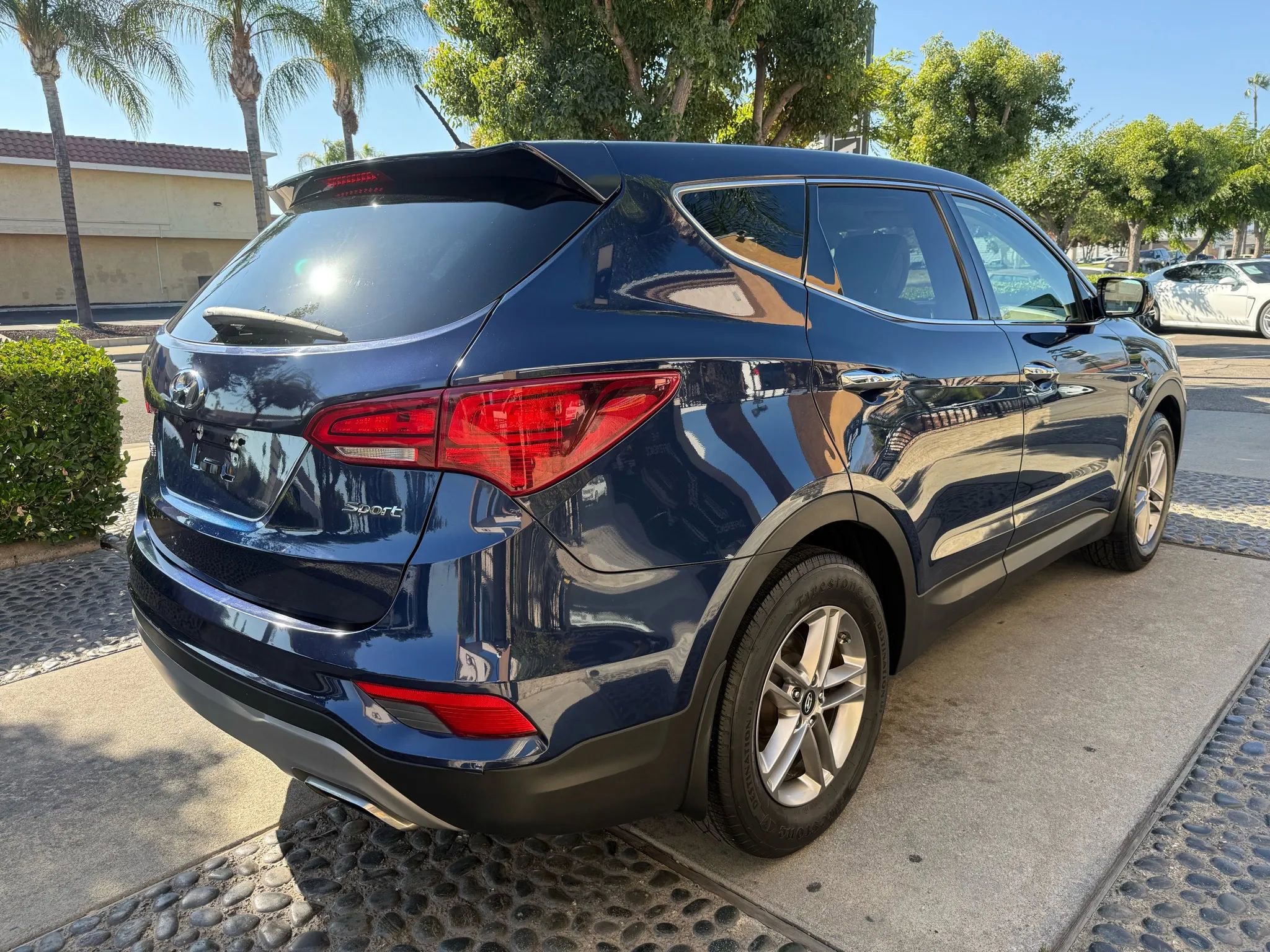 Used 2018 Hyundai Santa Fe Sport FWD image 5