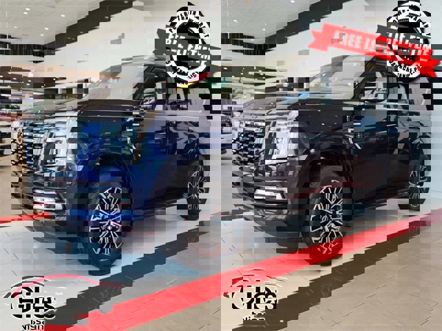 New 2025 Nissan Armada Platinum w/ Convenience Package