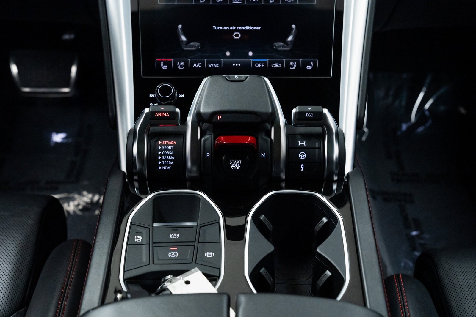 Used 2020 Lamborghini Urus image 13