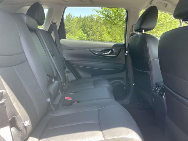 Used 2020 Nissan Rogue SL FWD image 17