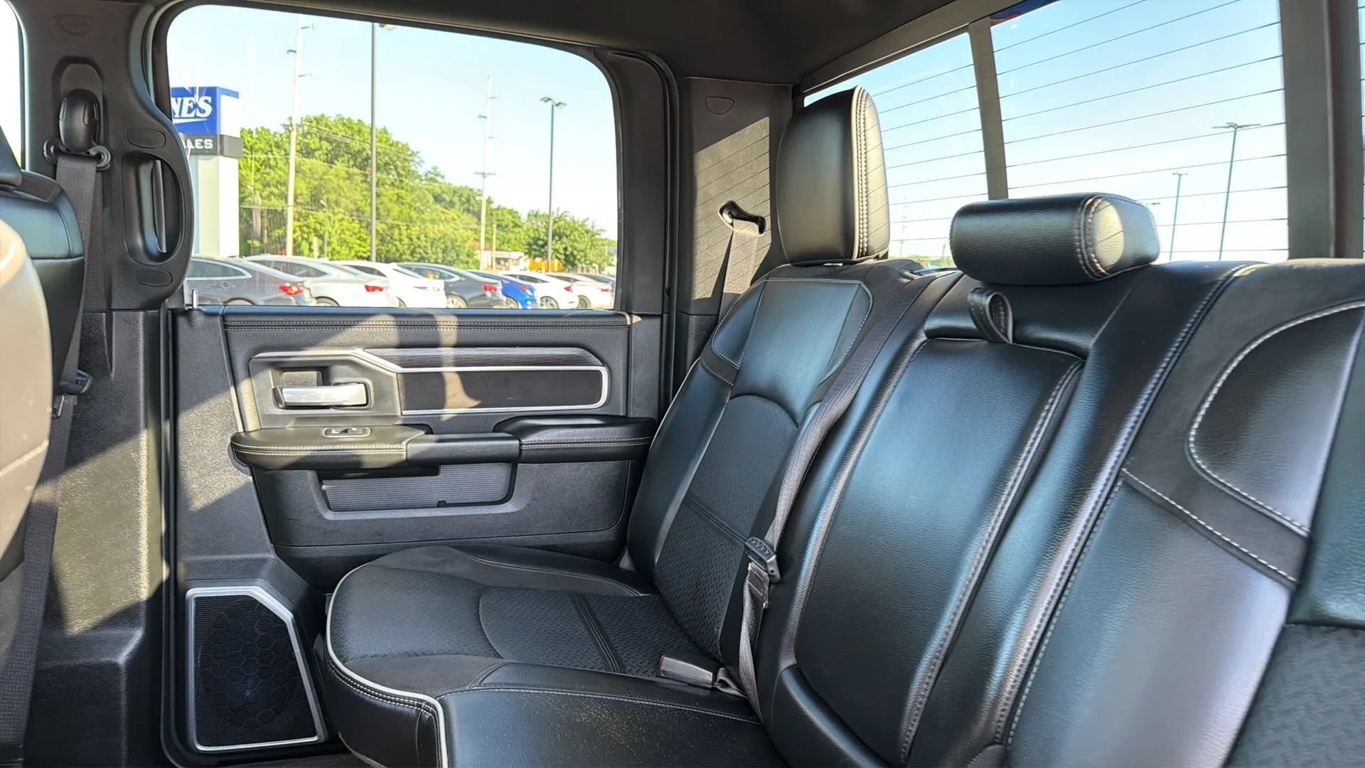 Used 2023 RAM 3500 Laramie AWD/4WD image 43