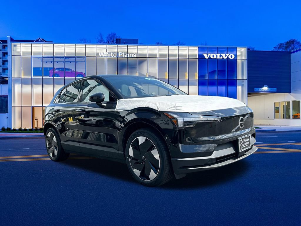 New 2026 Volvo EX30 Ultra w/ Climate Package