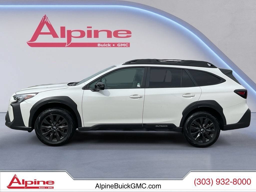 Used 2025 Subaru Outback Onyx Edition AWD/4WD image 2