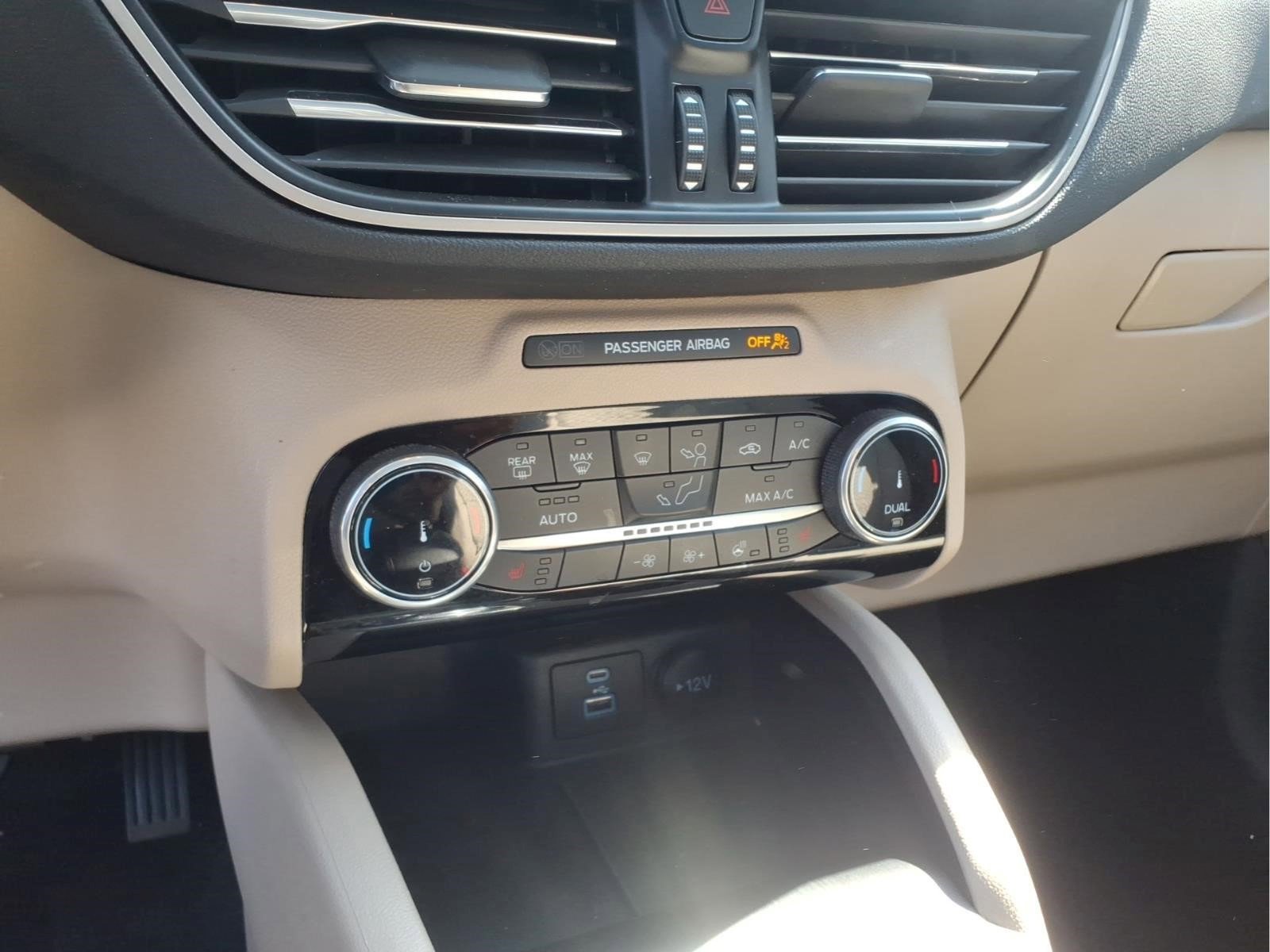 Used 2022 Ford Escape SE w/ Convenience Package AWD/4WD image 18