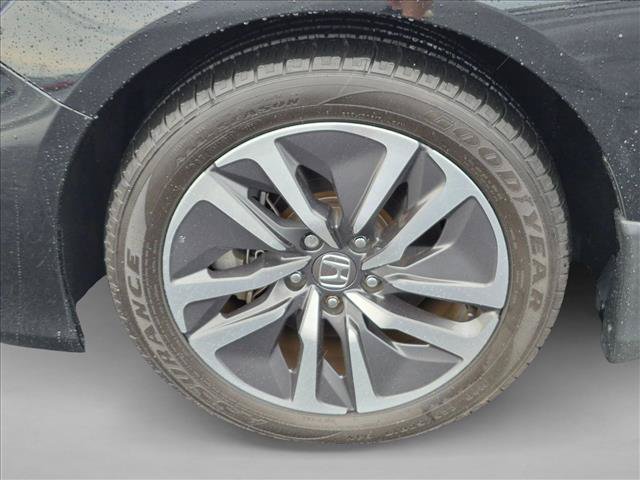 Used 2020 Honda Accord Touring image 23