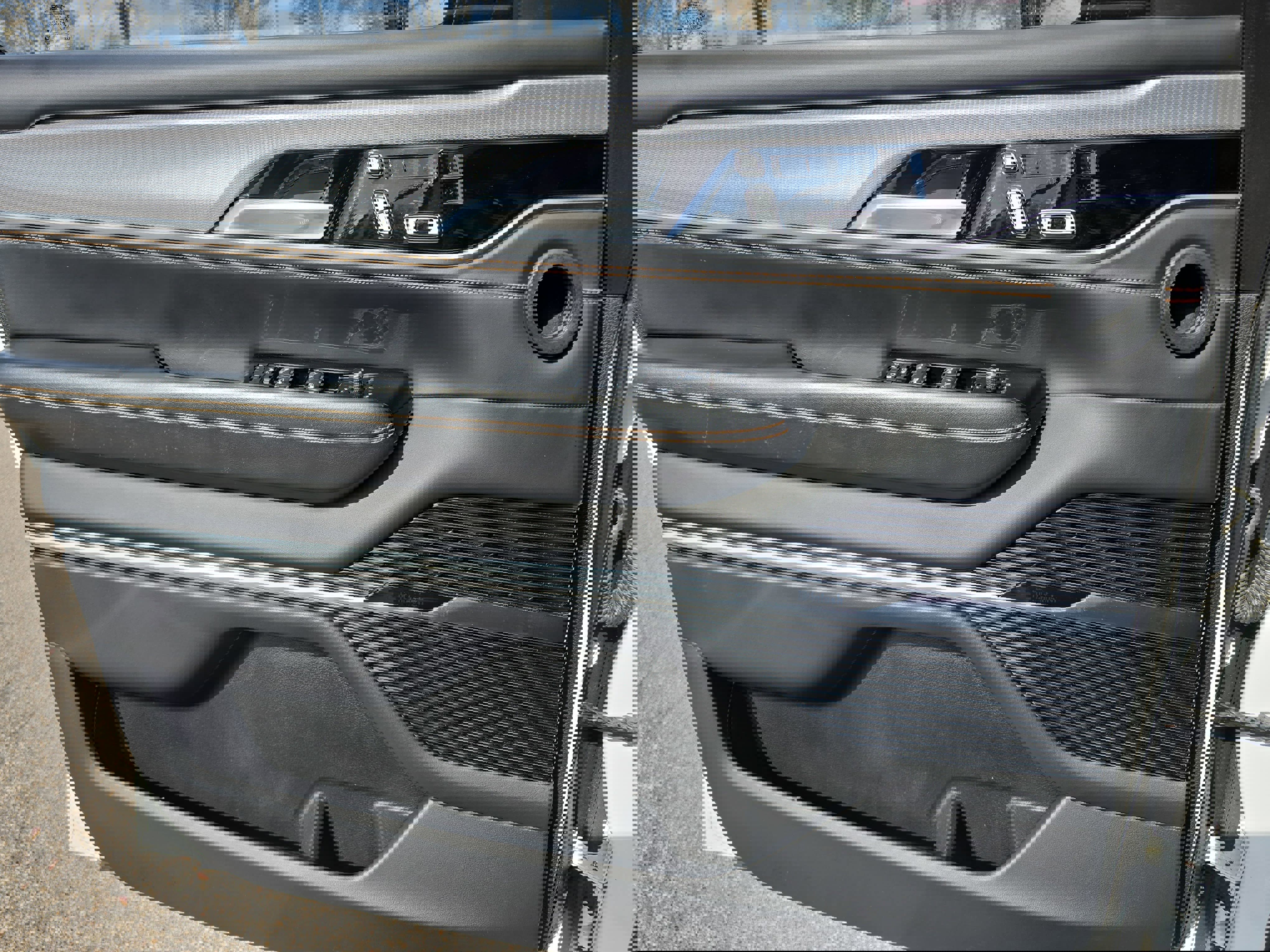 Used 2022 Jeep Grand Wagoneer Series III w/ Rear Seat Video Group 1 image 28