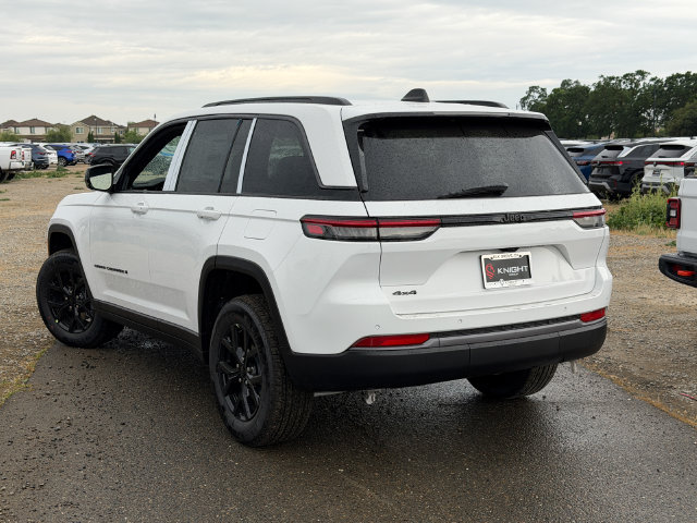 New 2026 Jeep Grand Cherokee Altitude AWD/4WD image 9