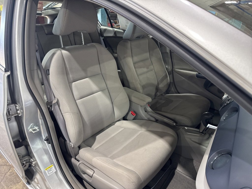 Used 2010 Honda Insight EX image 26