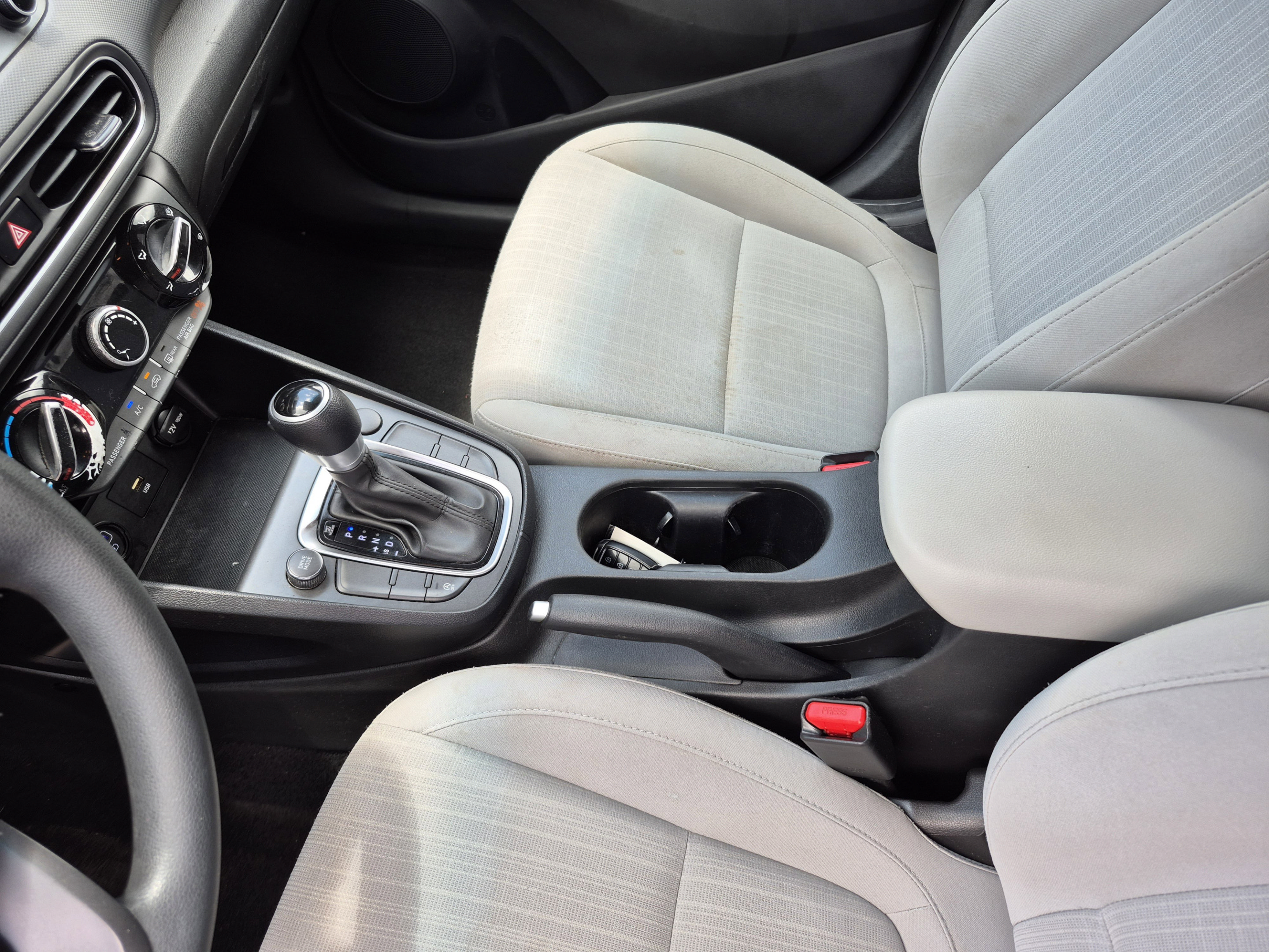 Certified 2022 Hyundai Kona SEL w/ Cargo Package FWD image 19