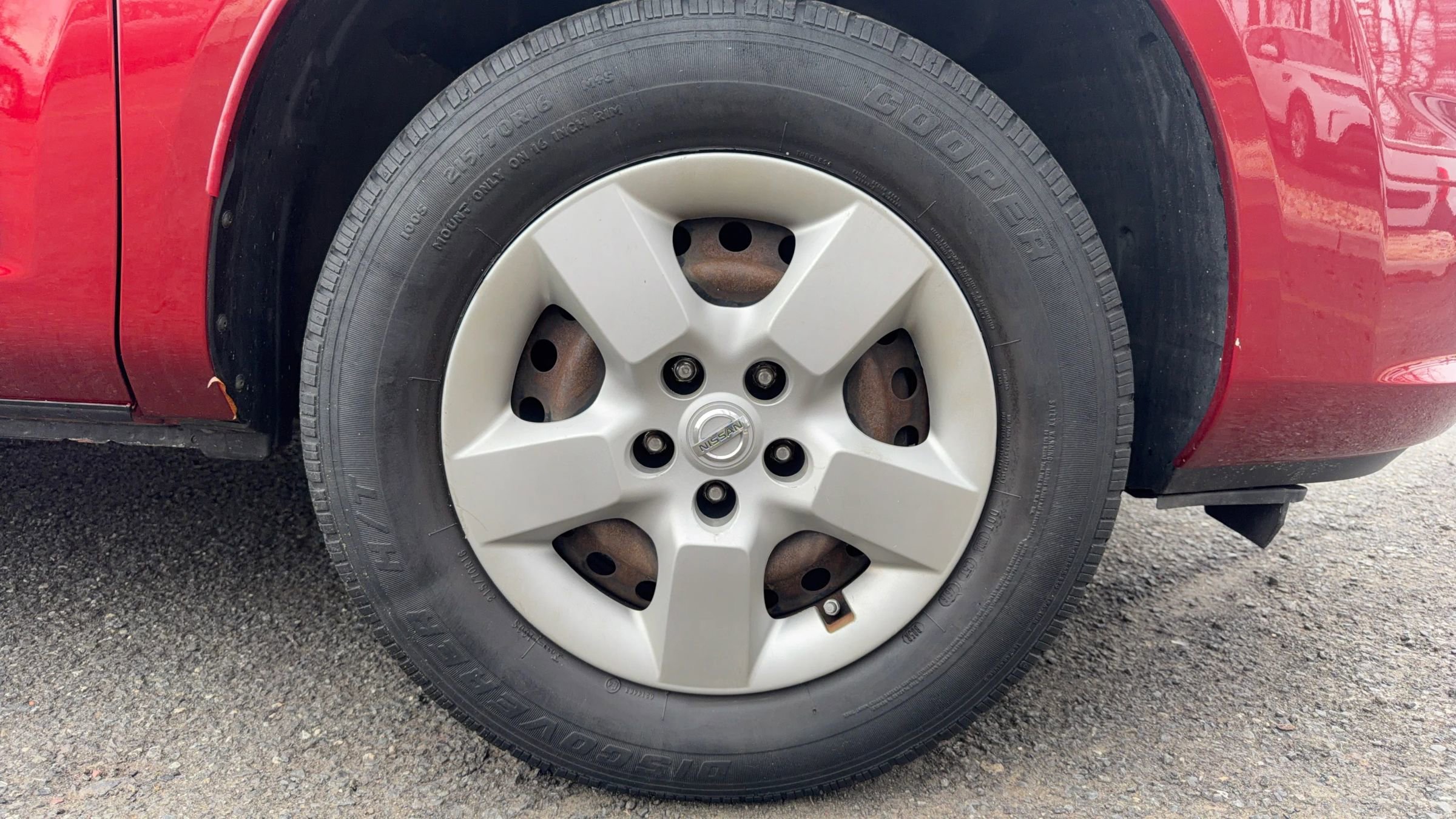 Used 2011 Nissan Rogue S image 12