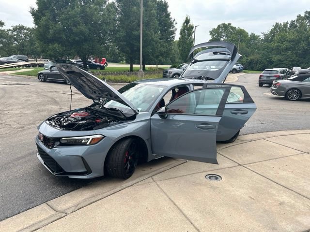 Used 2025 Honda Civic Type R image 11