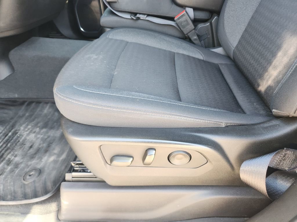 Used 2024 Chevrolet Silverado 3500 LT w/ Convenience Package image 31