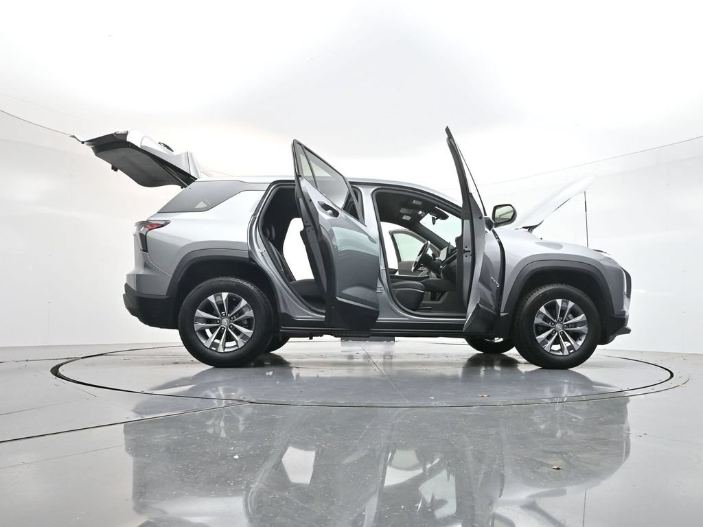 Used 2026 Chevrolet Equinox LT w/ Convenience Package II AWD/4WD image 40