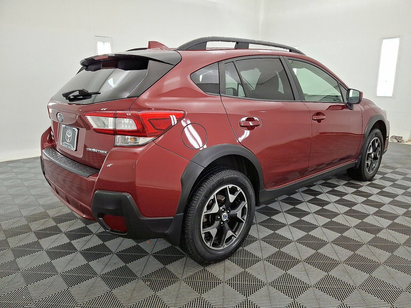 Used 2018 Subaru Crosstrek 2.0i Premium w/ Eyesight System image 25