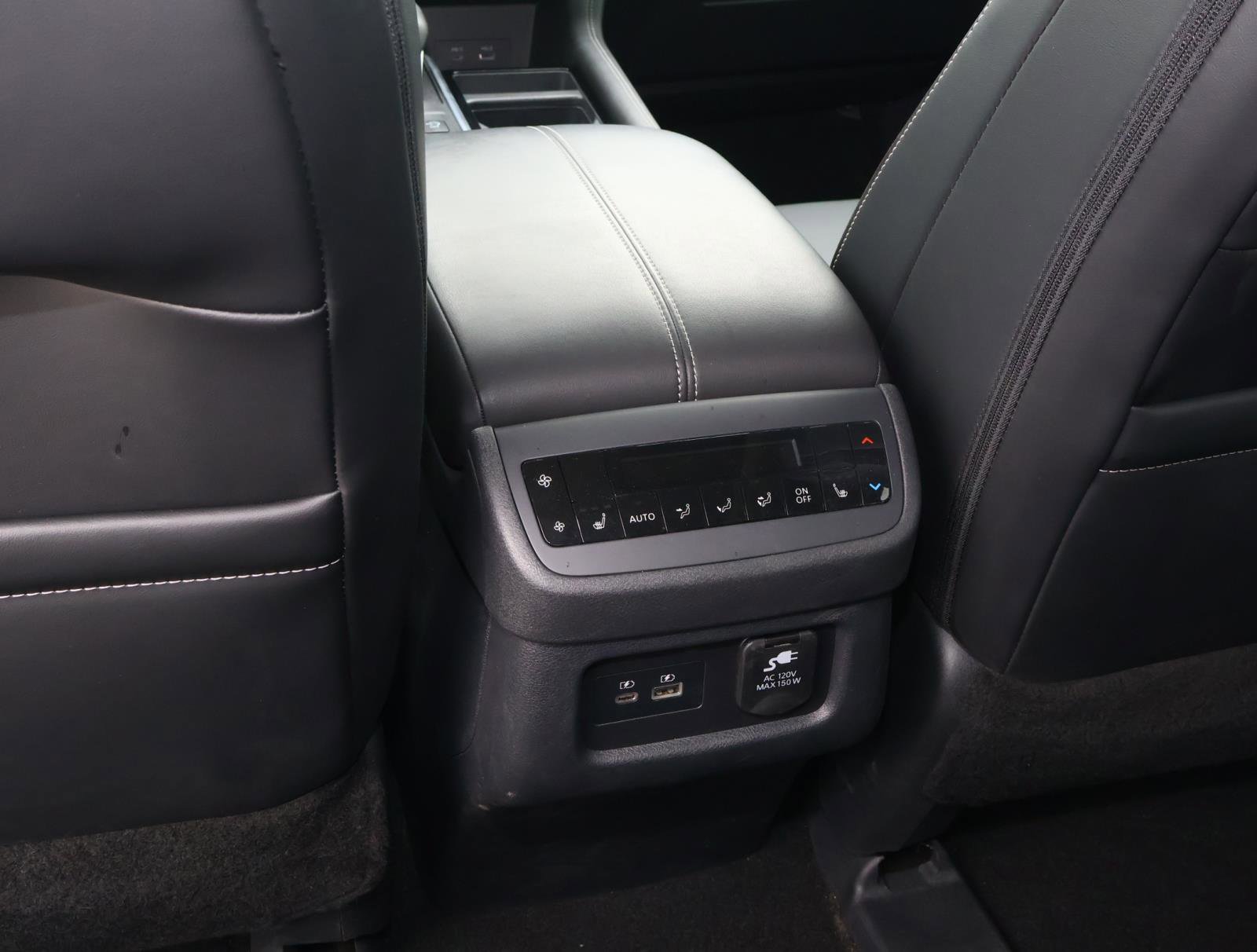 Used 2025 Nissan Pathfinder Platinum w/ Cargo Package FWD image 13