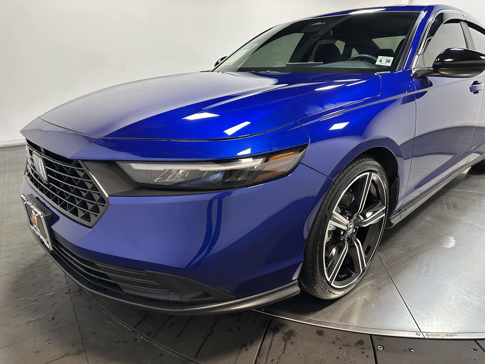 Used 2025 Honda Accord Sport image 7