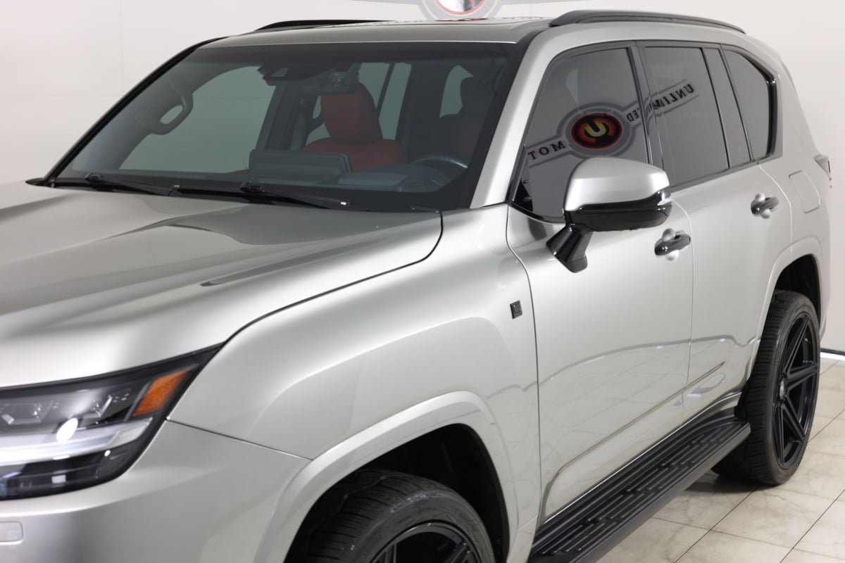 Used 2023 Lexus LX 600 F Sport w/ Accessory Package (Z1) AWD/4WD image 52