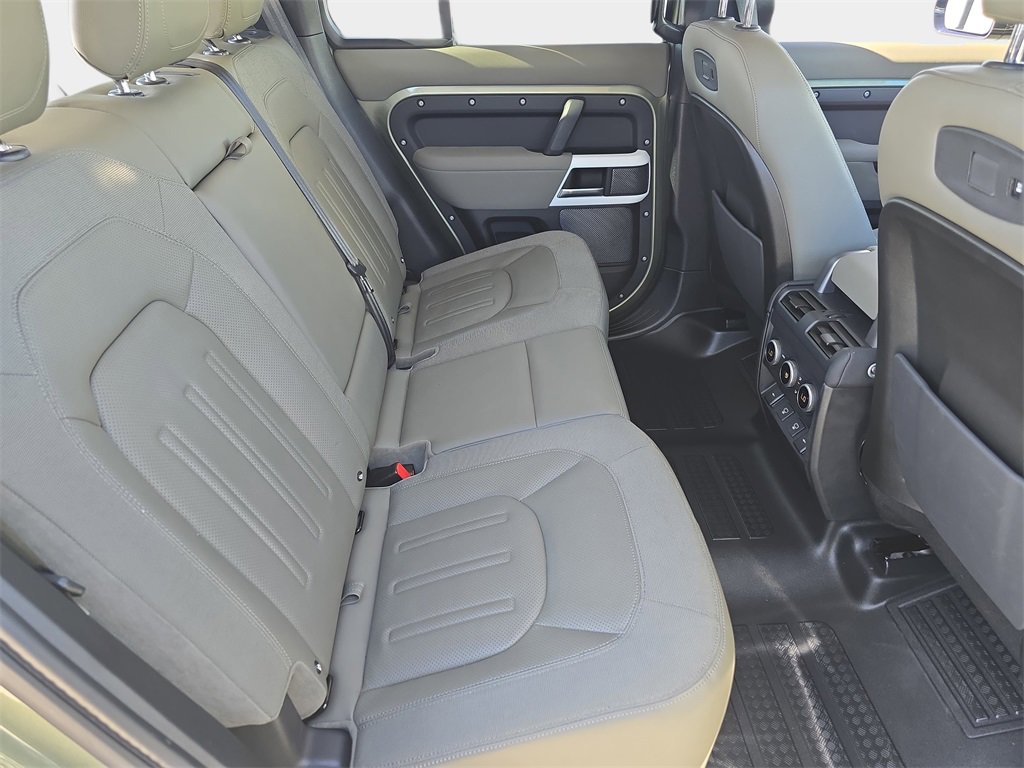 Used 2021 Land Rover Defender 110 SE image 13