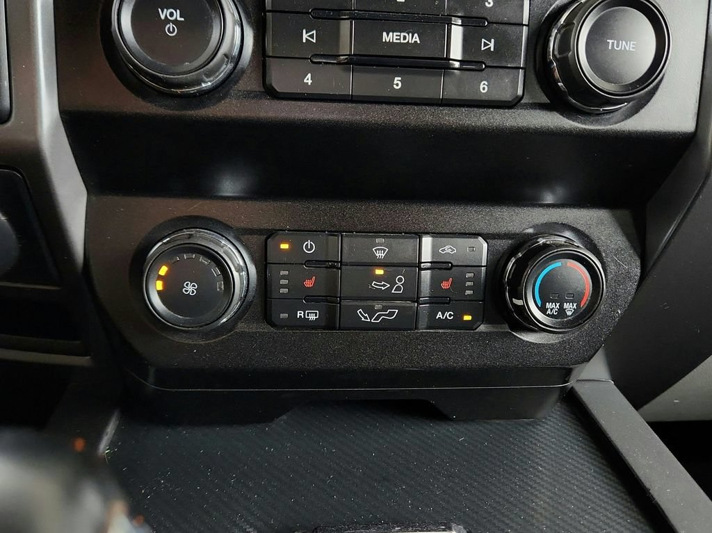 Used 2020 Ford F150 XLT w/ Equipment Group 302A Luxury AWD/4WD image 35
