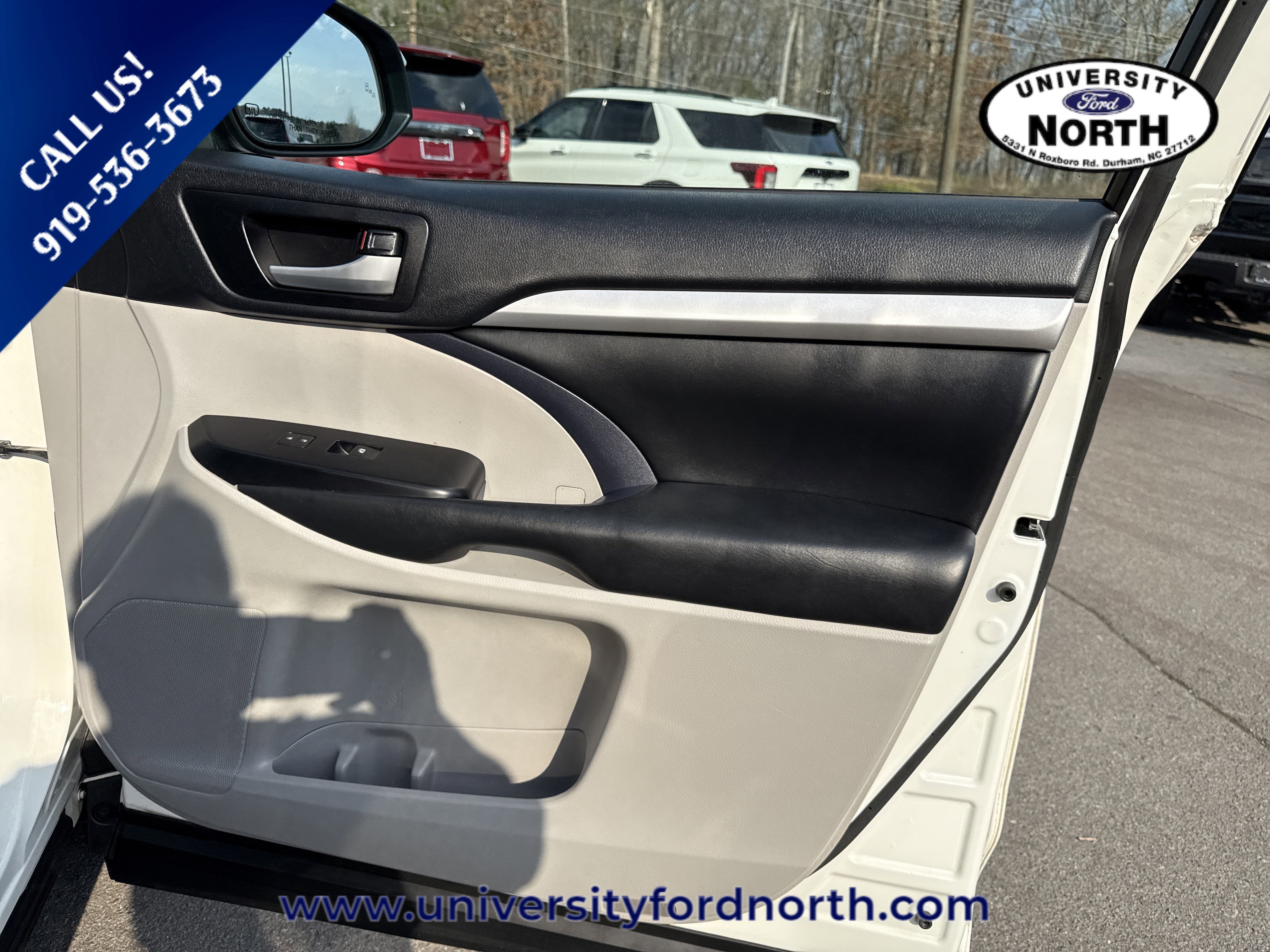 Used 2019 Toyota Highlander XLE image 34