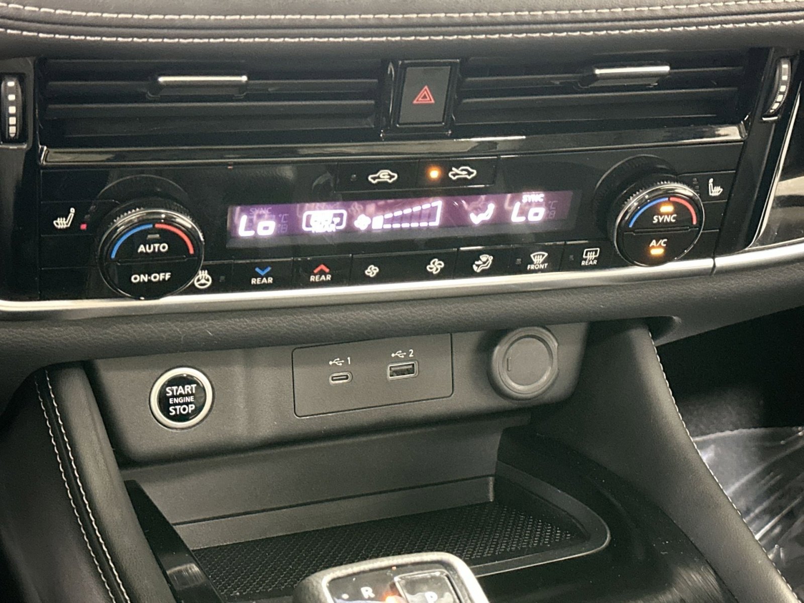 Used 2023 Nissan Rogue SL w/ SL Premium Package image 26