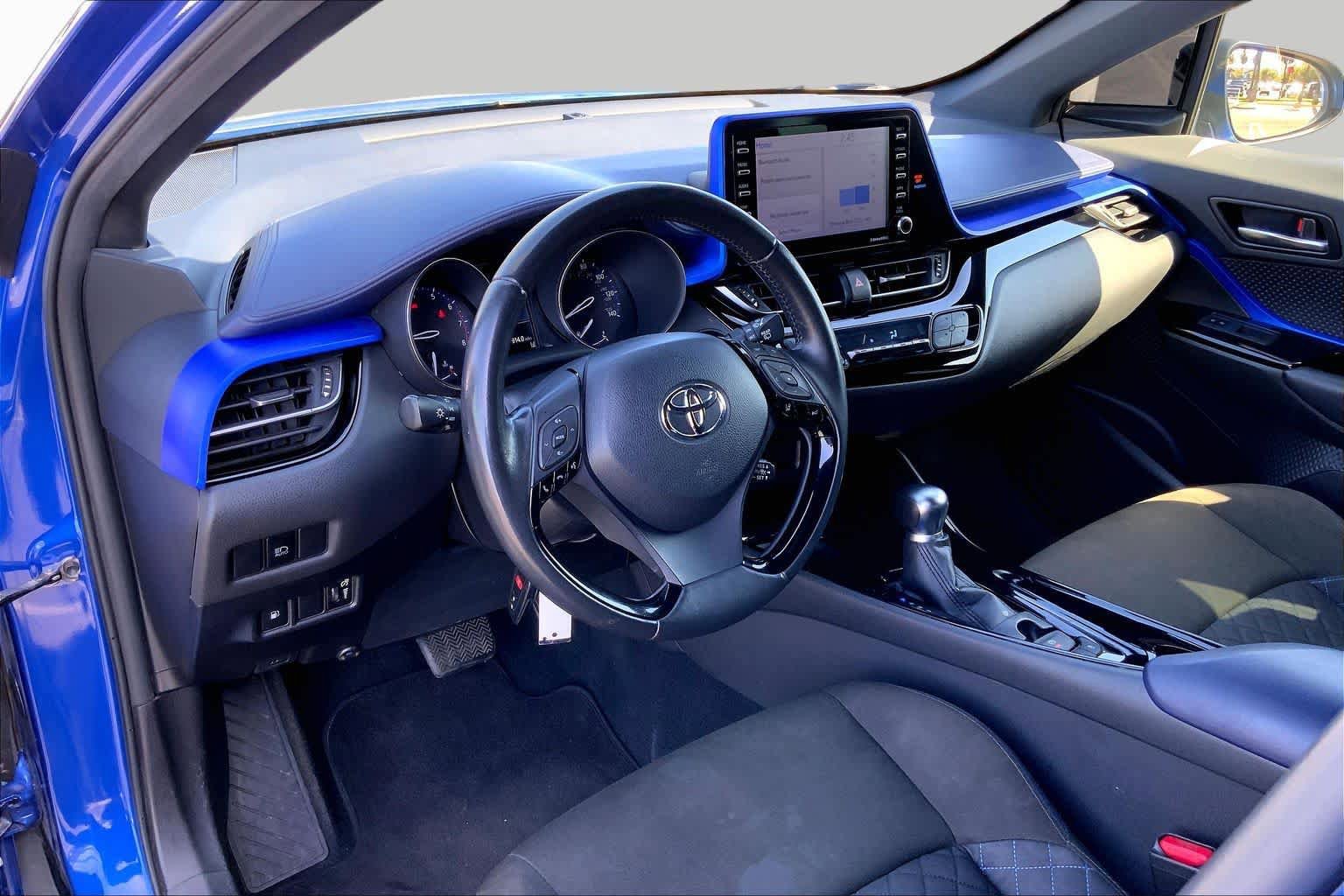 Used 2021 Toyota C-HR XLE FWD image 16