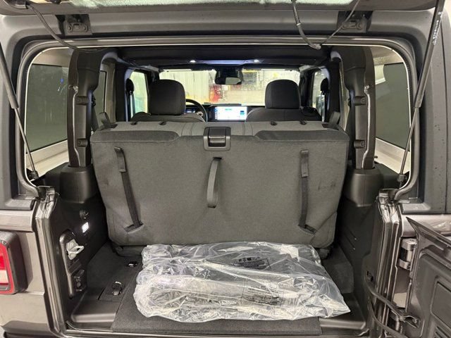 New 2026 Jeep Wrangler Sport AWD/4WD image 34